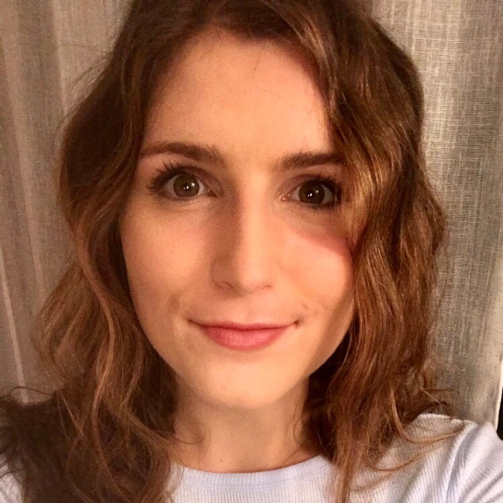 Meet your Posher, Courtney